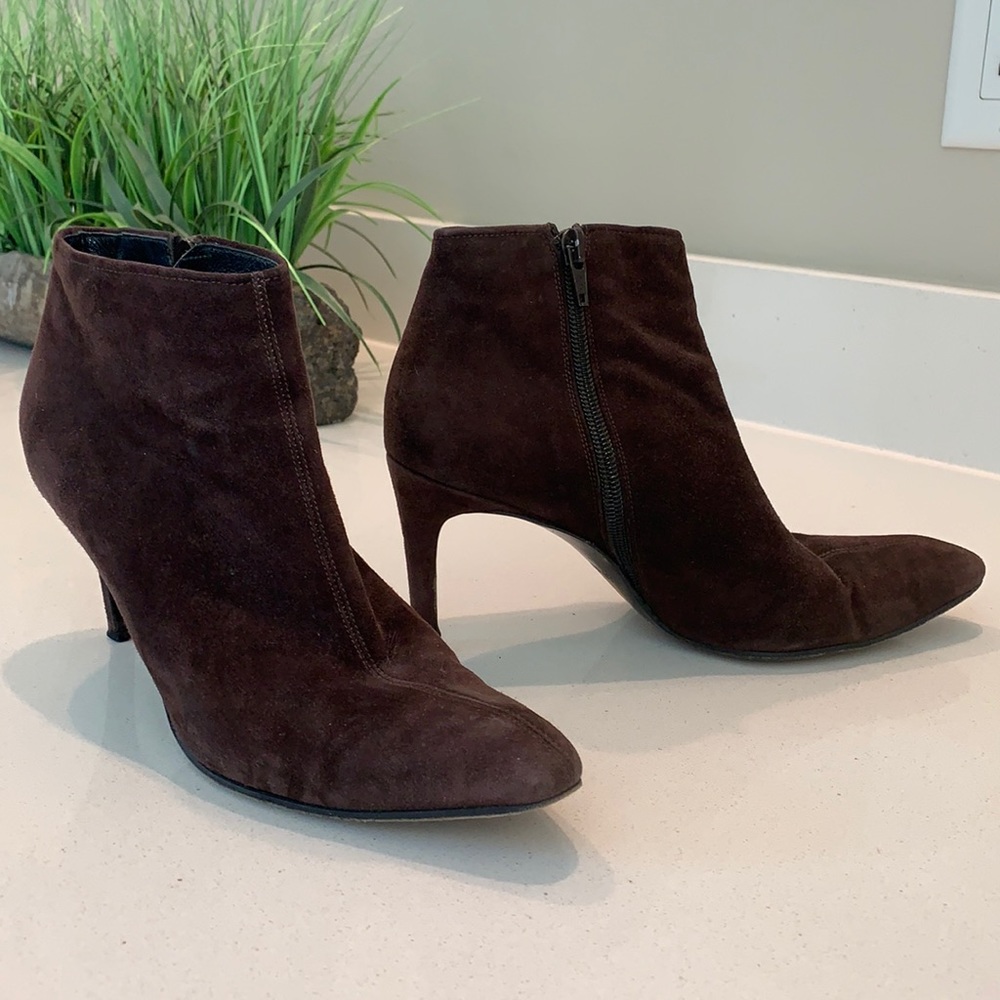 Brown suede Yves Saint Laurent ankle boots